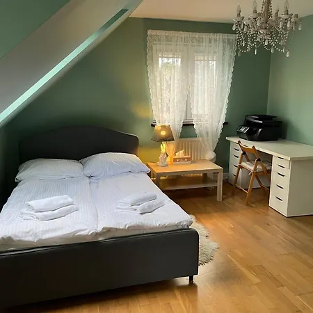 Villa Dom Z Ogrodem W Krakowie Krakau